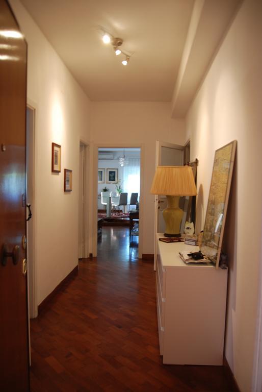 La Badia Del Cavaliere Bed & Breakfast Рим Стая снимка